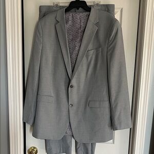 Men's Gray Suit
